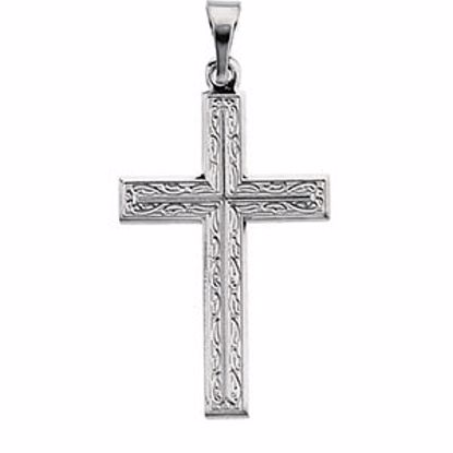 R16160:130185:P Cross Pendant