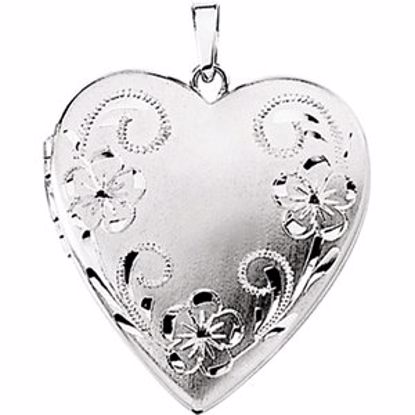 23567:100006:P 14kt White 21.25x20.25mm Heart Locket