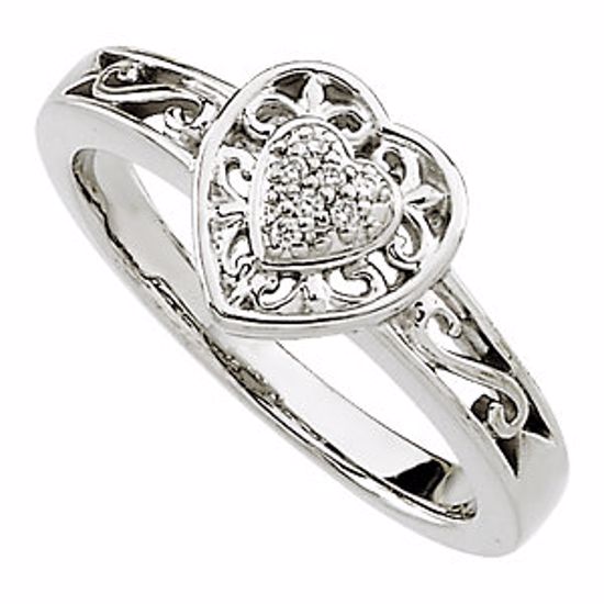 65061:100100:P Diamond Heart Filigree Ring