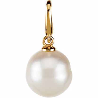 67277:60001:P Freshwater Cultured Circle Pearl Charm