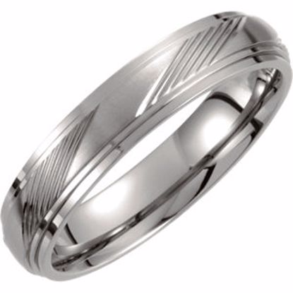 T958:100:P Titanium 5mm Ridged Band Size 6