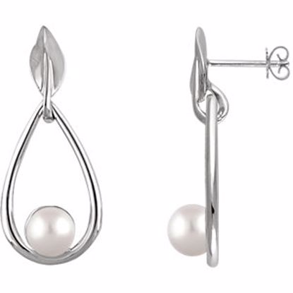 651039:601:P 14kt White 6mm Freshwater Cultured Pearl Earrings