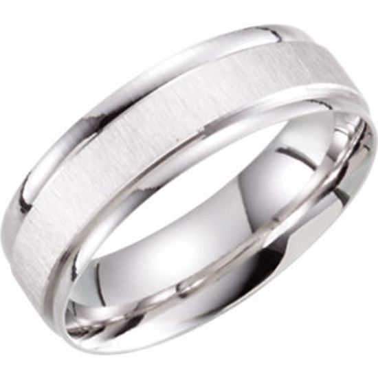 51283:114:P 10kt White 6mm Lightweight Patterned Band Size 14