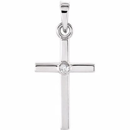 R42325:102:P 14kt White .01 CTW Diamond Cross 19x8.95mm Pendant  