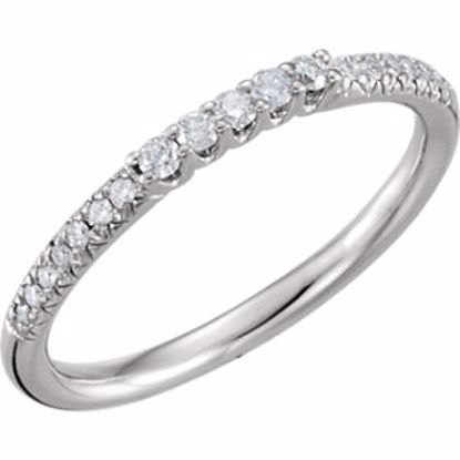 651667:100:P 14kt White 1/6 CTW Diamond Anniversary Band