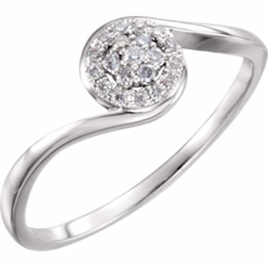 651928:60001:P 14kt White 1/10 CTW Diamond Ring Size 7