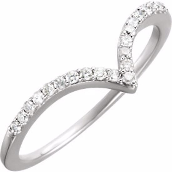 651806:60003:P 14kt White 1/6 CTW Diamond "V" Ring Size 4